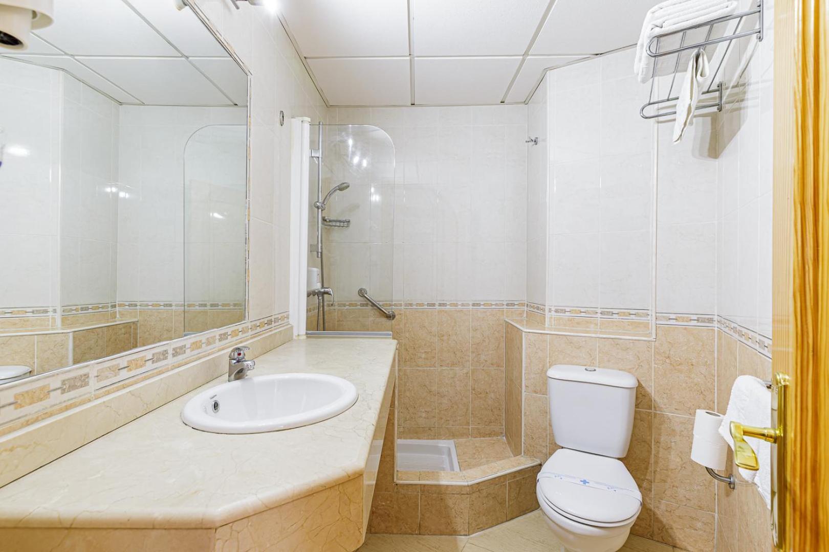 Apartamentos Doramar Benalmadena Bagian luar foto