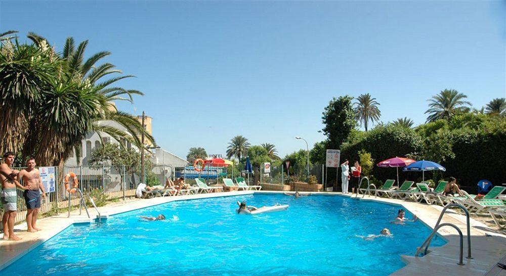 Apartamentos Doramar Benalmadena Bagian luar foto