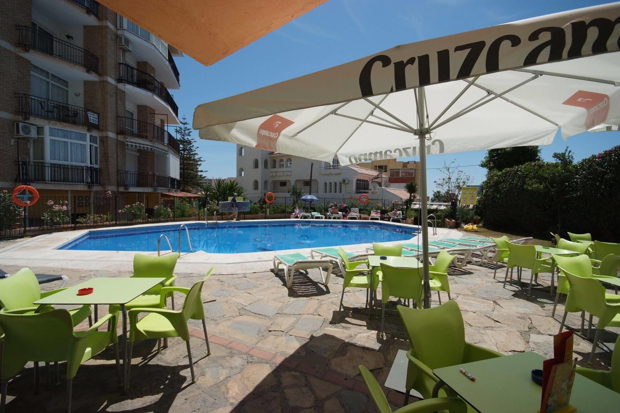 Apartamentos Doramar Benalmadena Bagian luar foto