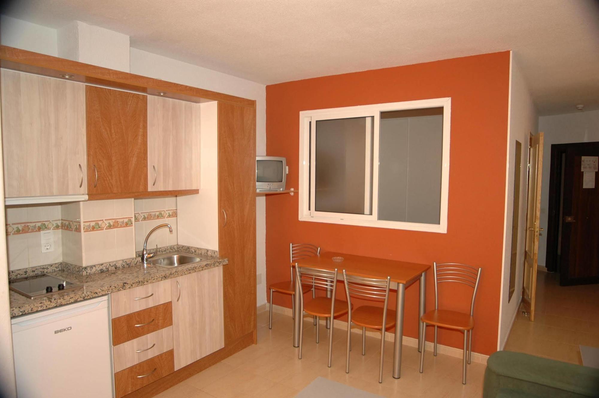 Apartamentos Doramar Benalmadena Bagian luar foto