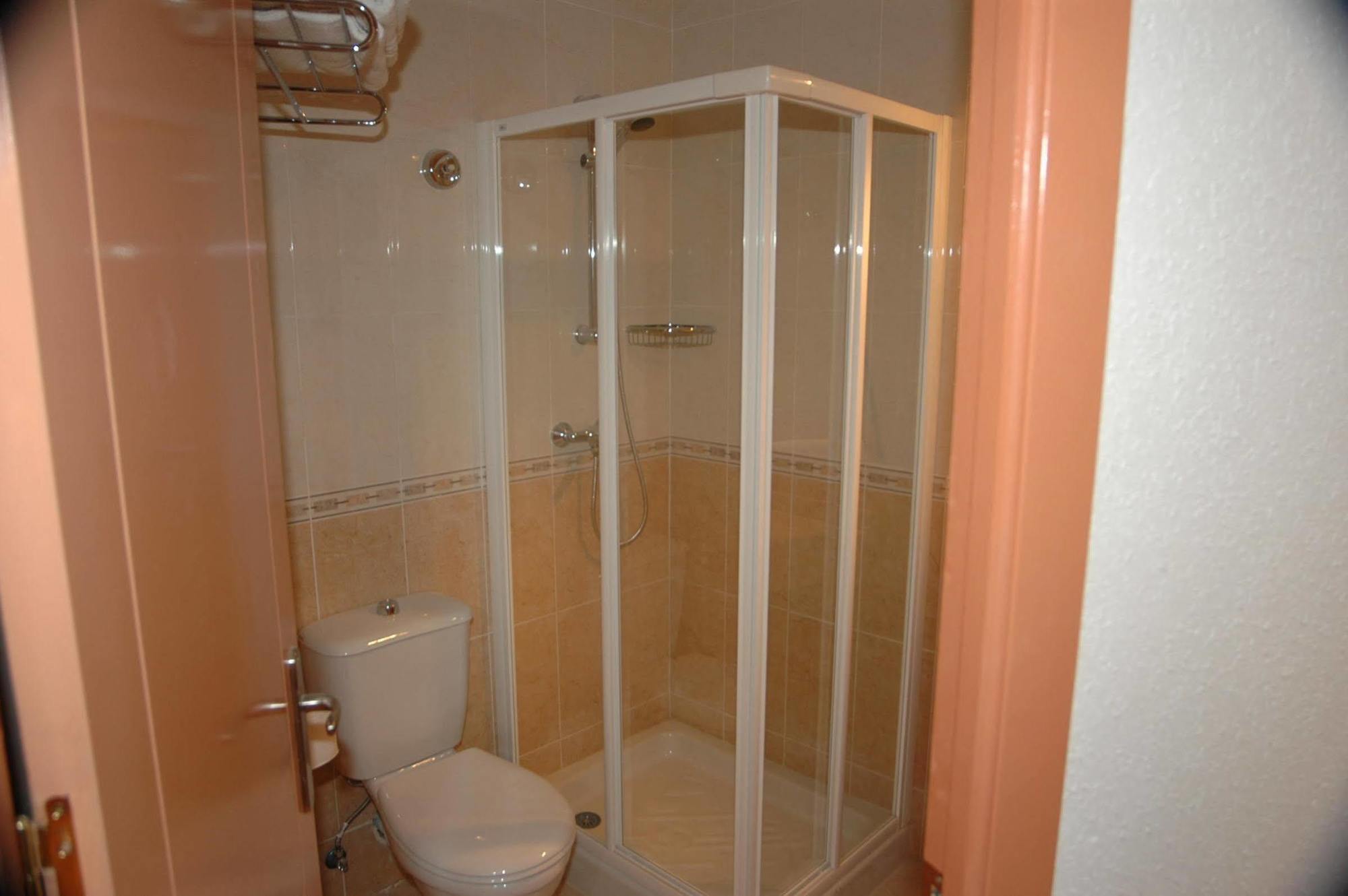 Apartamentos Doramar Benalmadena Bagian luar foto