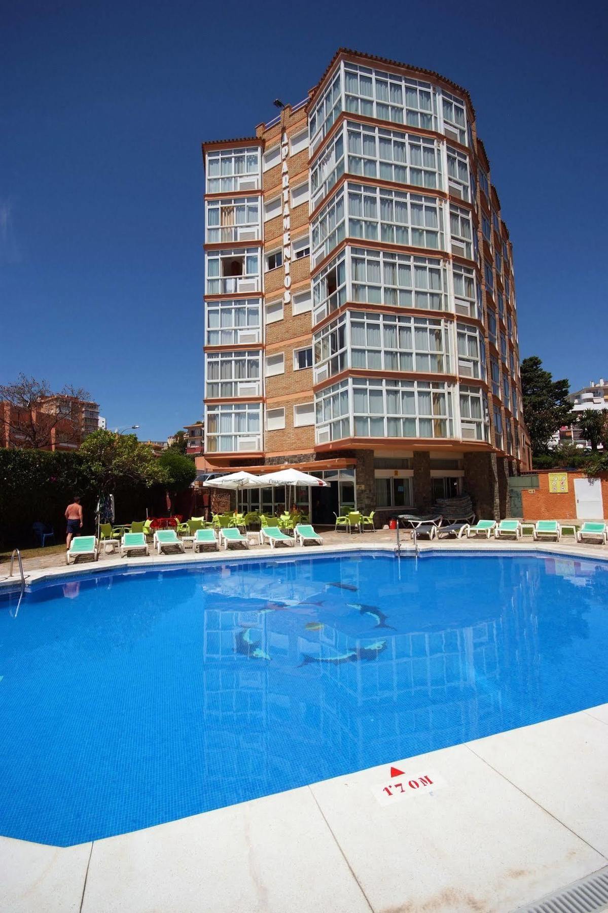 Apartamentos Doramar Benalmadena Bagian luar foto